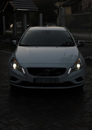 Volvo V60 cena 57000 przebieg: 144000, rok produkcji 2012 z Zabrze małe 466